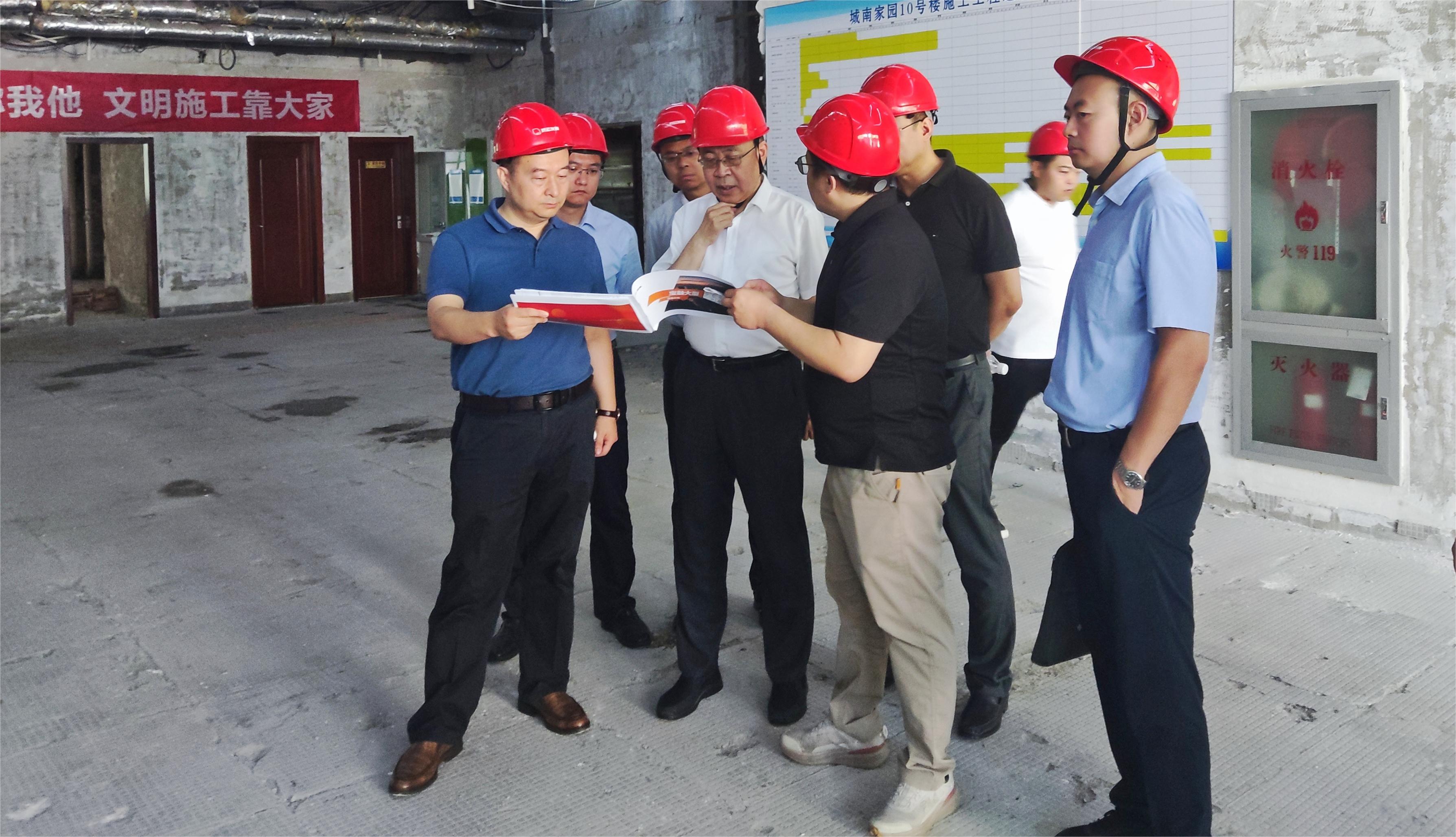 天津市国资委党委书记、主任张勇深入黑料
租赁住房项目调研指导工作