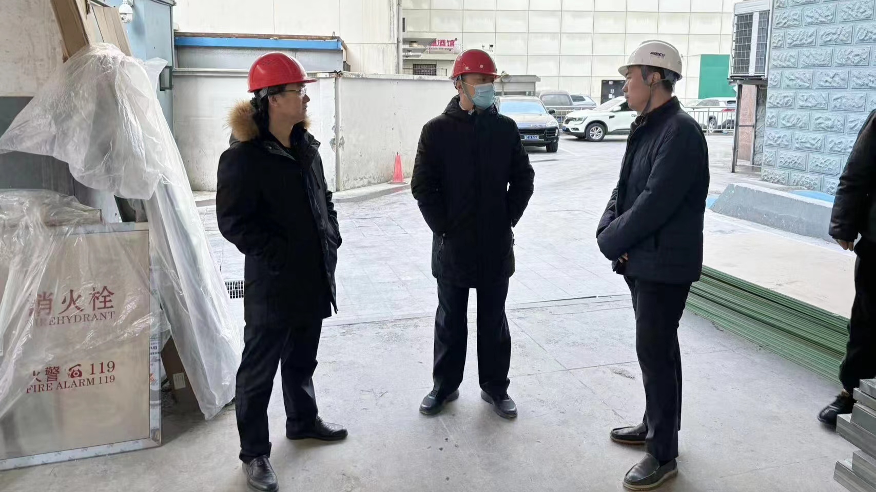 市国资委副主任韩云翔深入黑料
所属物业开展安全生产督导检查