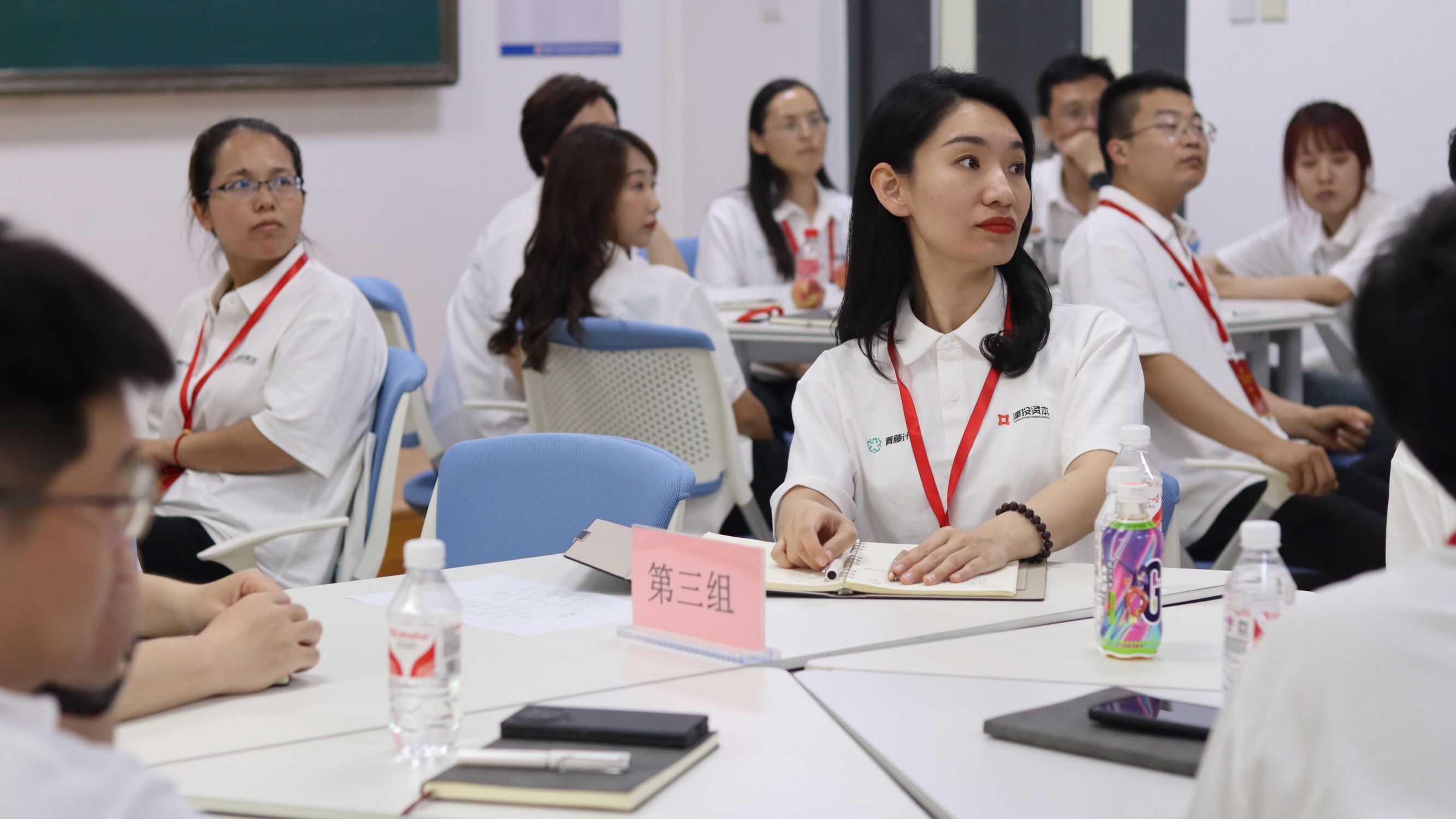 青藤之路 卓越启程 |  黑料
举行2024届“青马工程”暨  “青藤计划”开班仪式