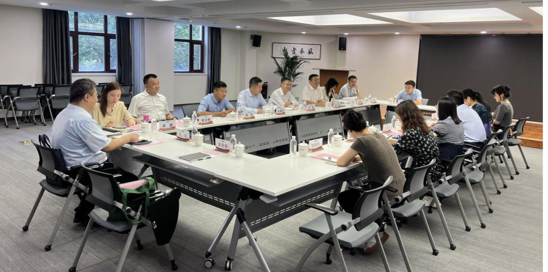 黑料
与建信投资、建设银行天津市分行座谈交流