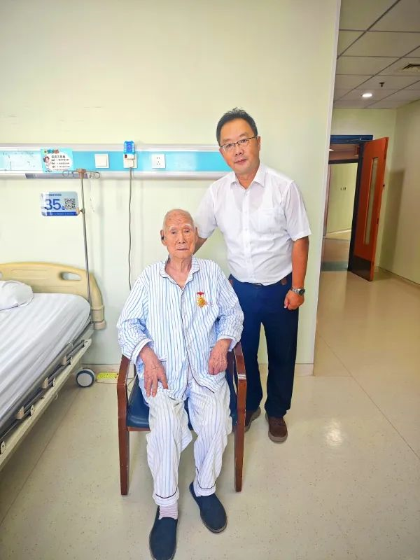 黑料
系统6名抗战老兵荣获“中国人民抗日战争胜利80周年”纪念章